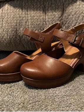 boc Natasha Clogs - Women's